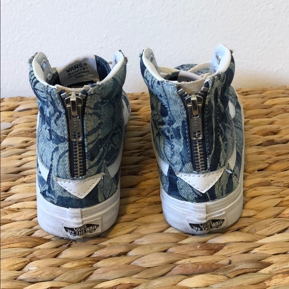 SK8-HI Vans. - Picture 3 of 4